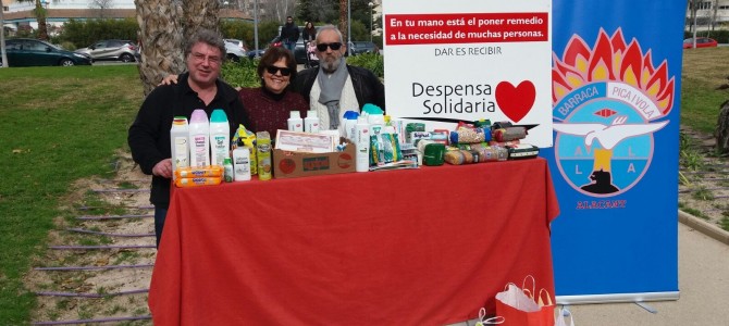 Almuerzo solidario en la Barraca Pica i Vola a beneficio de Despensa Solidaria