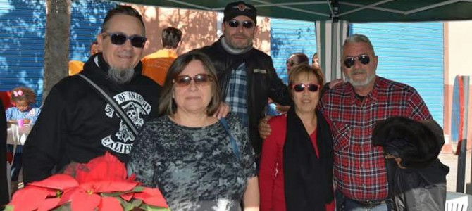 Despensa Solidaria en el Moto Almuerzo Solidario promovido por Foguera La Cerámica