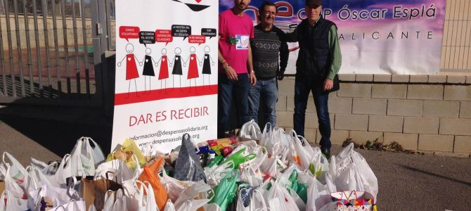 RECOGIDA DE ALIMENTOS EN EL CEIP ÓSCAR ESPLÁ