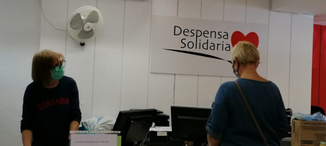 Colaboramos con la Associació d’Ajuda a la Dona (ADDA) en su reparto de alimentos